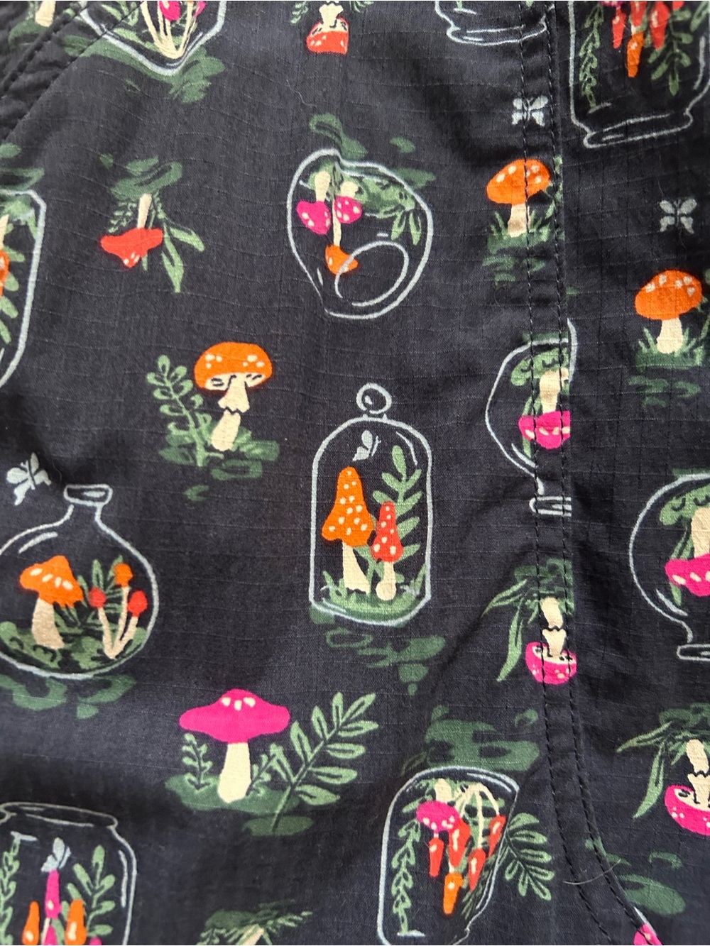 Limited Duluth Trading Co Lined Heirloom Gardening Overalls Mushroom Print - Picture 6 of 9